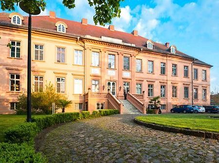 Schlosshotel Ruehstaedt Garni - Natur & Erholung An Der Elbe Eksteriør billede